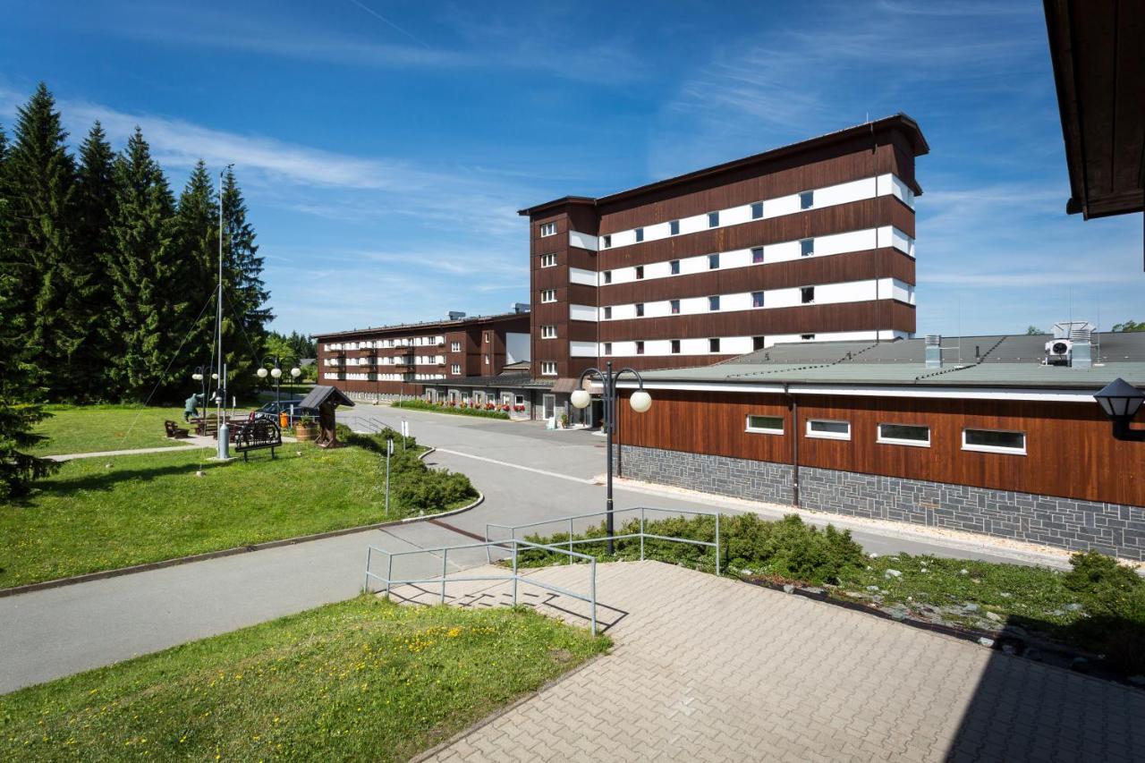 Sportpark Rabenberg Hotel Breitenbrunn  Exterior foto
